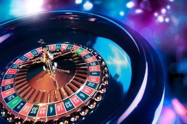Live-dealer tournament tables at madura slot