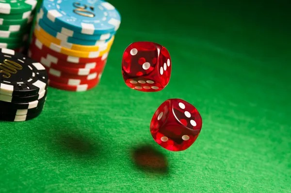 Mobile streaming of live-dealer tables on madura slot app Mobile live dealer table streaming